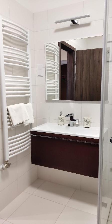 Pe-Ki Lux Apartman Székesfehérvár Екстериор снимка